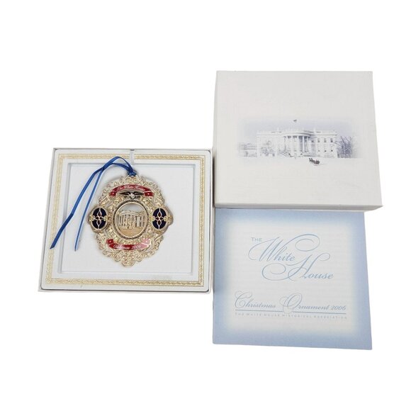 The White House Christmas Tree Ornament Holiday Decor 2006 Gold Red Boxed - Picture 1 of 9
